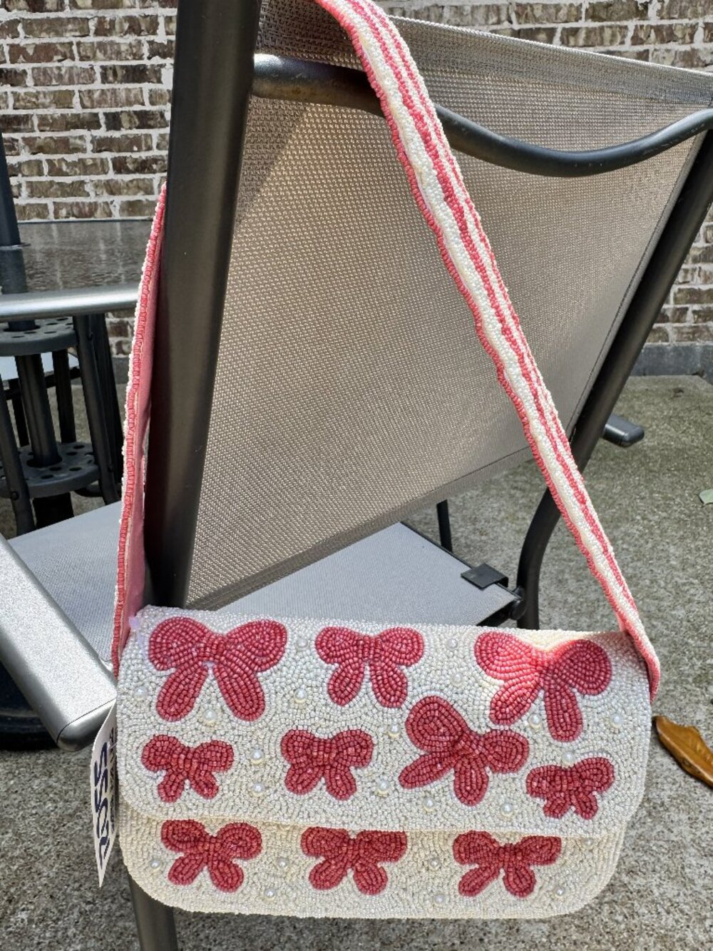 BRAND NEW!  VIRAL Beaded Bag  - Pink and White Bows